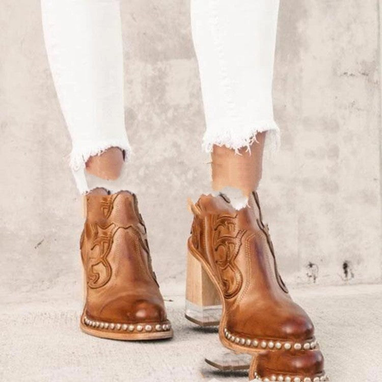 "2025 Autumn/Winter Boots Trends – 21 Years of Timeless Style"